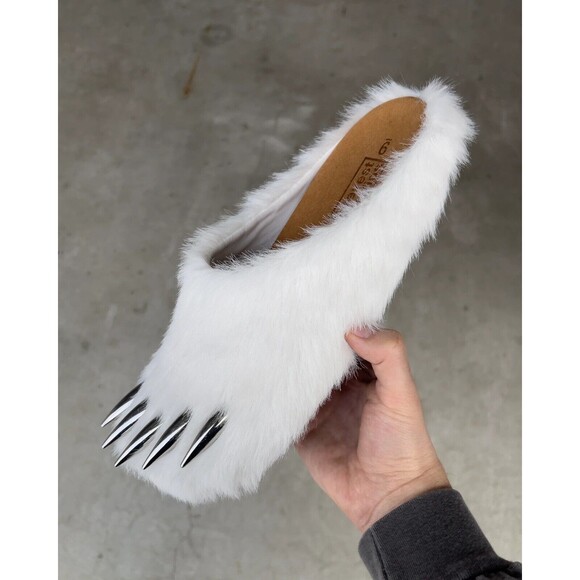 Exclusive Bravest Studios White Polar Bear Claw Mules - Size 12 In Hand! - Picture 2 of 6